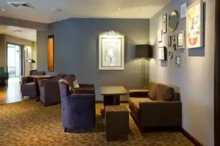 Premier Inn Pacific Quay - 9
