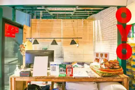 Oyo 688 Bangkok Hub Hostel - 9