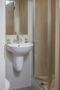 Queensway, Sure Collection by Best Western - 54