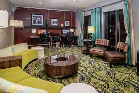 Hampton Inn Eugene - 2