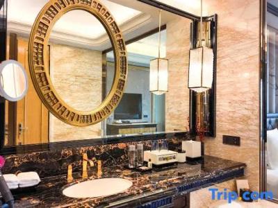 Wanda Reign Wuhan - 83