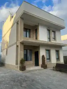 Просторный дом с камином и баней - 1