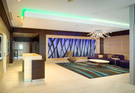 Fairfield Inn & Suites by Marriott Downtown - 16