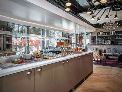 ibis Styles Genève Carouge - 9