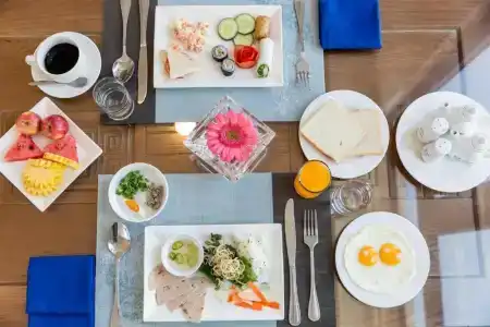 Hung Anh - 13