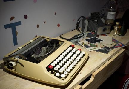 Secret Service Bed and Breakfast - 18