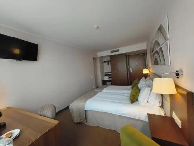 Mercure - 52
