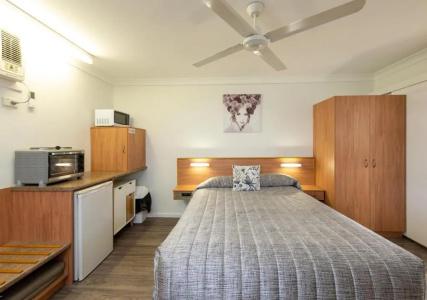 Riviera on Ruthven - 34