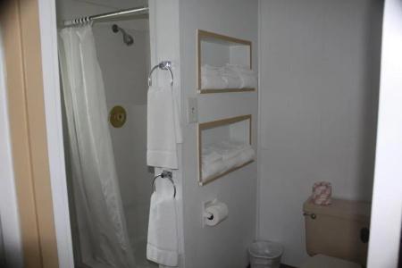 Economy Inn - 6