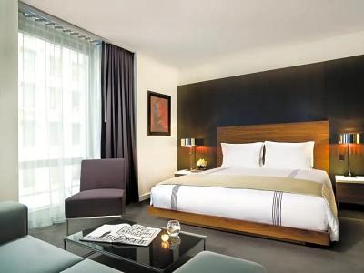 Smyth Tribeca - 105