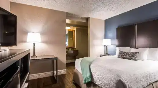 Best Western Pier Point Inn - 59