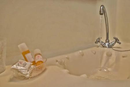 Onar and Suites - 114