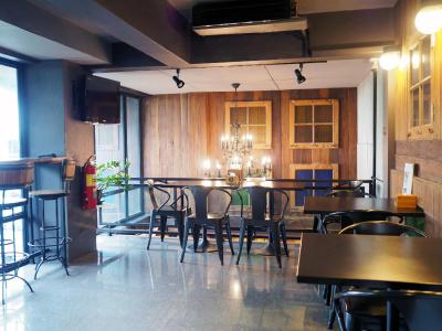 The Arak Bed, Bar and Hostel - 9
