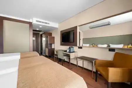 Axis Porto Business & Spa - 6