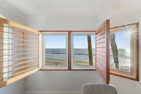 Pacific Terrace - 124