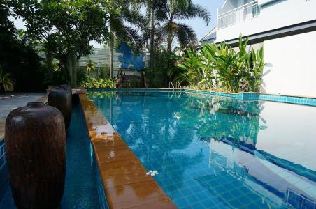 Baan Suksiri - 16