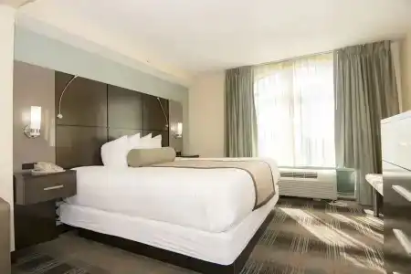 Wingate by Wyndham - Orlando International Airport - 12