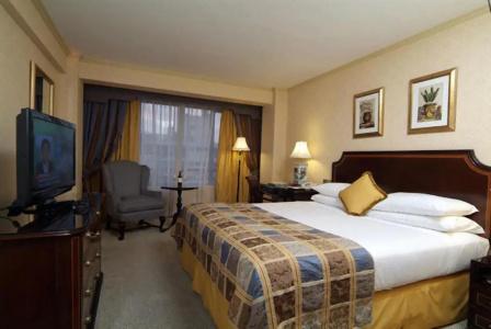 Park Plaza - 40