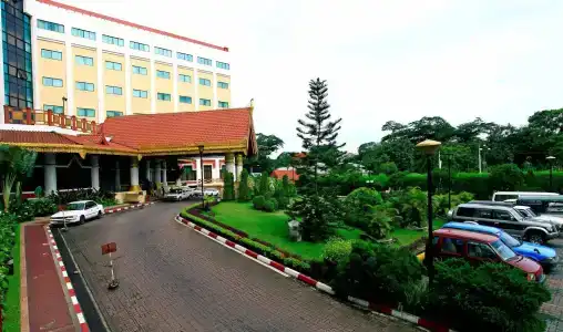 Summit Parkview Yangon - 11