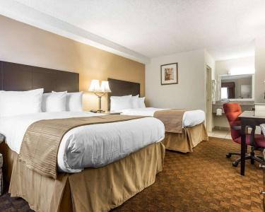 Quality Inn & Suites Coliseum - 5
