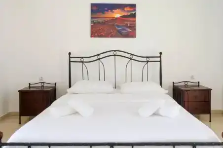 Yialos Studios - 38
