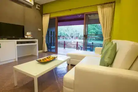 Baan Suchadaa Lampang Resort - 4