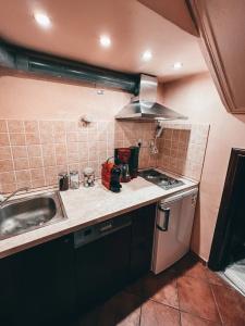 Elena Guesthouse - 38