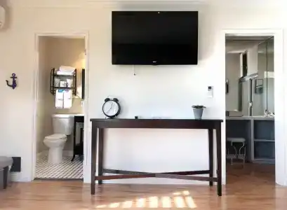 Seaside Laguna Inn & Suites - 120