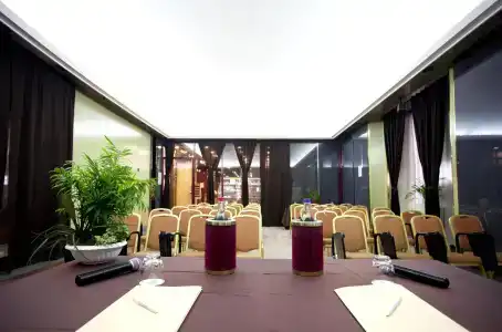 Diplomatic - 16