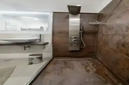 Riviera Luxury Suites - 86