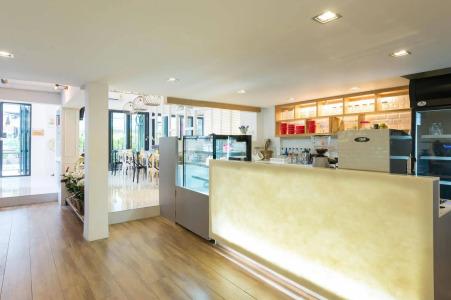 White Ivory Bed And Breakfast - 29