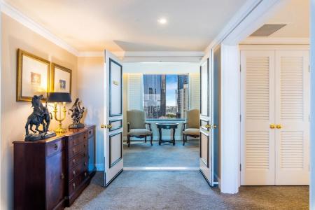Stamford Plaza - 131