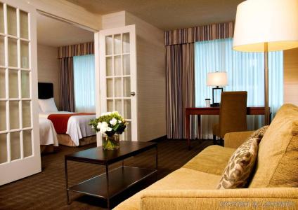 Cambridge Suites - 2