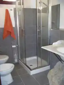 Appartamenti Valdipetrina B&B - 16