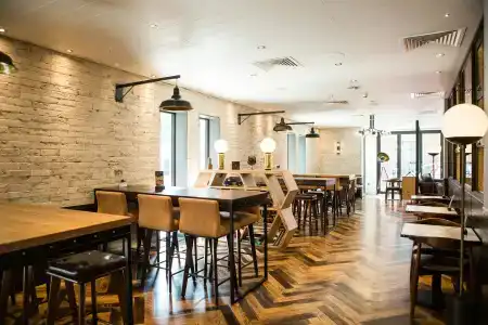 Premier Inn King's Cross - 36