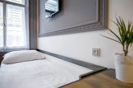 Sophie's Hostel - 54