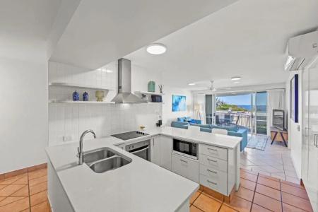 La Mer Sunshine Beachfront - 48