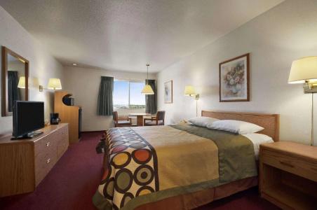 Super 8 by Wyndham Austin North/University Area - 19