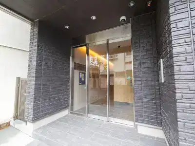 Grand Base Hiroshima Ekimae - 11