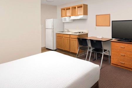 WoodSpring Suites North - 5