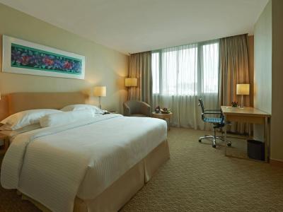 Royale Chulan The Curve - 25
