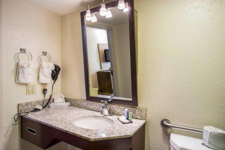 Sleep Inn International Airport - 33