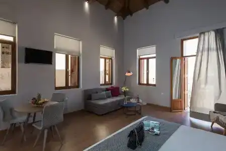 Bluebell Luxury Suites - 83