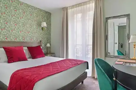 Hôtel de Sèvres - 7