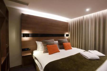 Merit Kensington - 107