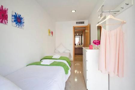 Charmsuites Paralel - 127