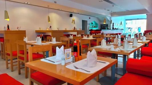 Camel Dive Club & - Boutique - 27
