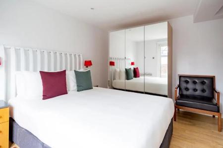 196 Bishopsgate - 47