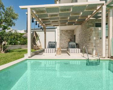 Blue Carpet Luxury Suites - 237