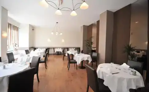 Best Western Continental Pau Centre - 12